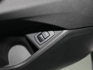 2018sDrive 25i IMԽҰb V п؅^