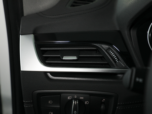 2018sDrive 25i IMԽҰb V п؅^