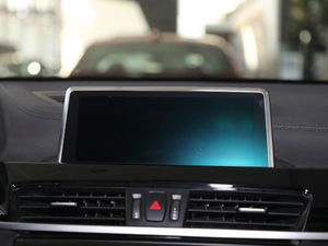 2018款sDrive 25i 领先型M越野套装 国V 中控台显示屏