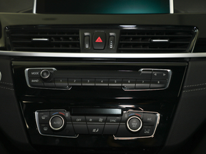 2018款sDrive 25i 领先型M越野套装 国V 音响调节