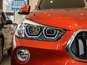 2018sDrive 25i MԽҰb V (ji)^