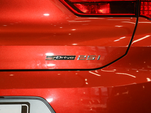 2018sDrive 25i MԽҰb V (ji)^