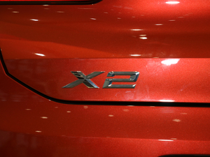 2018sDrive 25i MԽҰb (gu)V (x)(ji)^