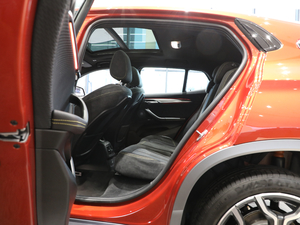 2018sDrive 25i MԽҰb V ſg