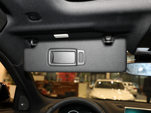 2018sDrive 25i MԽҰb V g