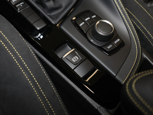 2018sDrive 25i MԽҰb V v܇Ƅ