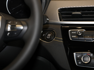 2018sDrive 25i MԽҰb V п؅^