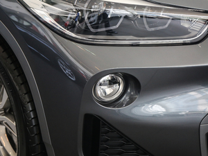 2018xDrive 25i MԽҰb V ^