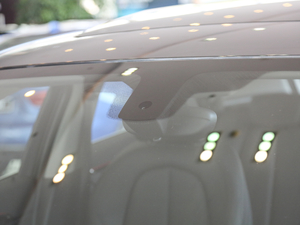 2018xDrive 25i MԽҰb (gu)V (x)(ji)^