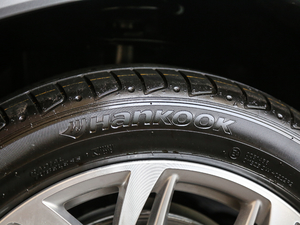 2018xDrive 25i MԽҰb V ݆̥Ʒ