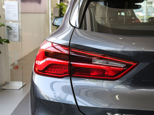 2018xDrive 25i MԽҰb (gu)V (x)(ji)^