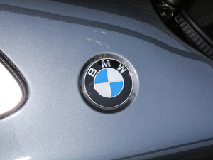 2018xDrive 25i MԽҰb V ^