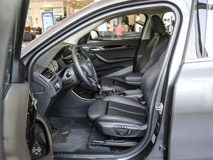 2018xDrive 25i MԽҰb V ǰſg