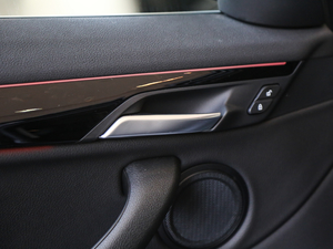 2018xDrive 25i MԽҰb V g