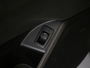 2018xDrive 25i MԽҰb V g