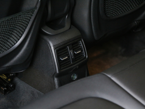 2018xDrive 25i MԽҰb V g