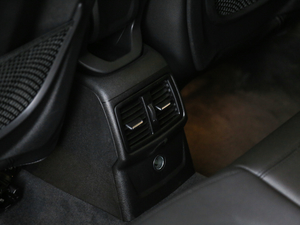 2018xDrive 25i MԽҰb V g