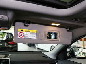 2018xDrive 25i MԽҰb V g