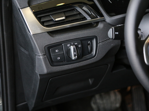 2018xDrive 25i MԽҰb V п؅^(q)