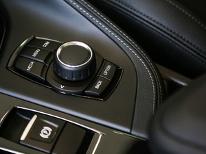 2018xDrive 25i MԽҰb V п؅^(q)