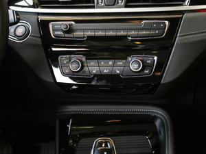 2018xDrive 25i MԽҰb V {{