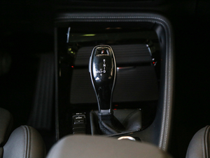 2018xDrive 25i MԽҰb V п؅^(q)