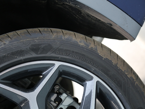 2018sDrive20i ݆̥ߴ