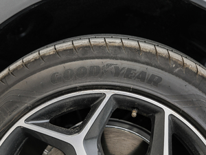 2018sDrive 20i MԽҰb V ݆̥Ʒ