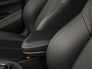 2018sDrive 20i MԽҰb V 