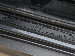 2018sDrive 20i MԽҰb V g