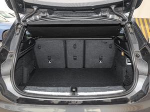 2018sDrive 20i MԽҰb V g