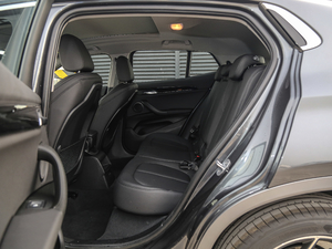 2018sDrive 20i MԽҰb V ſg