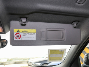 2018sDrive 20i MԽҰb V g