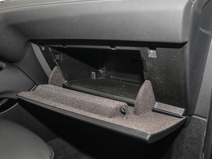 2018sDrive 20i MԽҰb V 