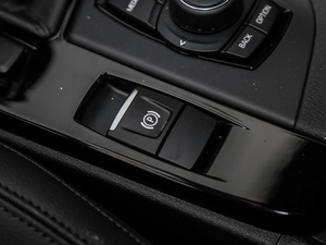 2018sDrive 20i MԽҰb V v܇Ƅ