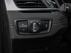 2018sDrive 20i MԽҰb V п؅^