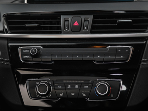 2018sDrive 20i MԽҰb V {