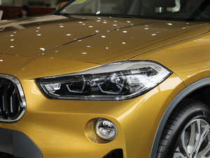 2018sDrive 25i IMԽҰb V ^