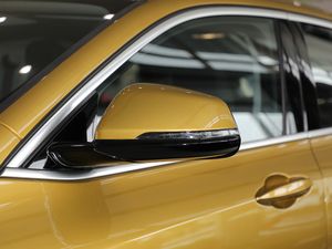 2018sDrive 25i IMԽҰb V ^