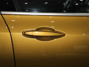 2018sDrive 25i IMԽҰb V (ji)^