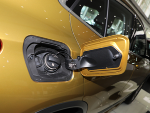 2018sDrive 25i IMԽҰb V w