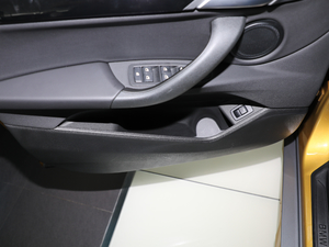 2018sDrive 25i IMԽҰb V ǰTg