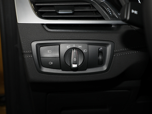 2018sDrive 25i IMԽҰb V п؅^(q)