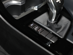 2018sDrive 25i IMԽҰb V п؅^(q)