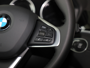 2018sDrive 25i IMԽҰb V п؅^(q)