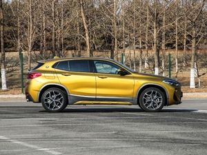 2018款xDrive 25i M越野套装 国V 整体外观