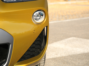 2018xDrive 25i MԽҰb V ^