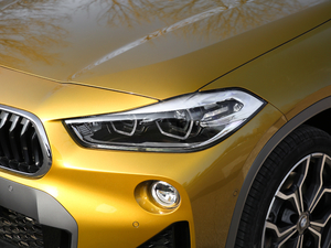 2018xDrive 25i MԽҰb V ^