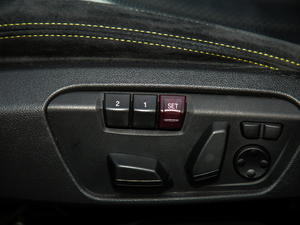 2018xDrive 25i MԽҰb V g