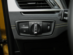 2018xDrive 25i MԽҰb V g